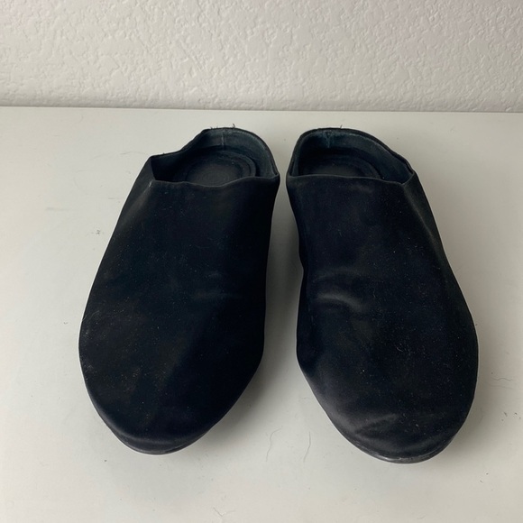 Urban Outfitters satin slip on - Picture 2 of 6